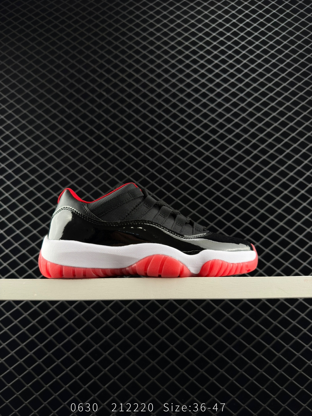 Nike Air Jordan 11 Retro Low”Concord“